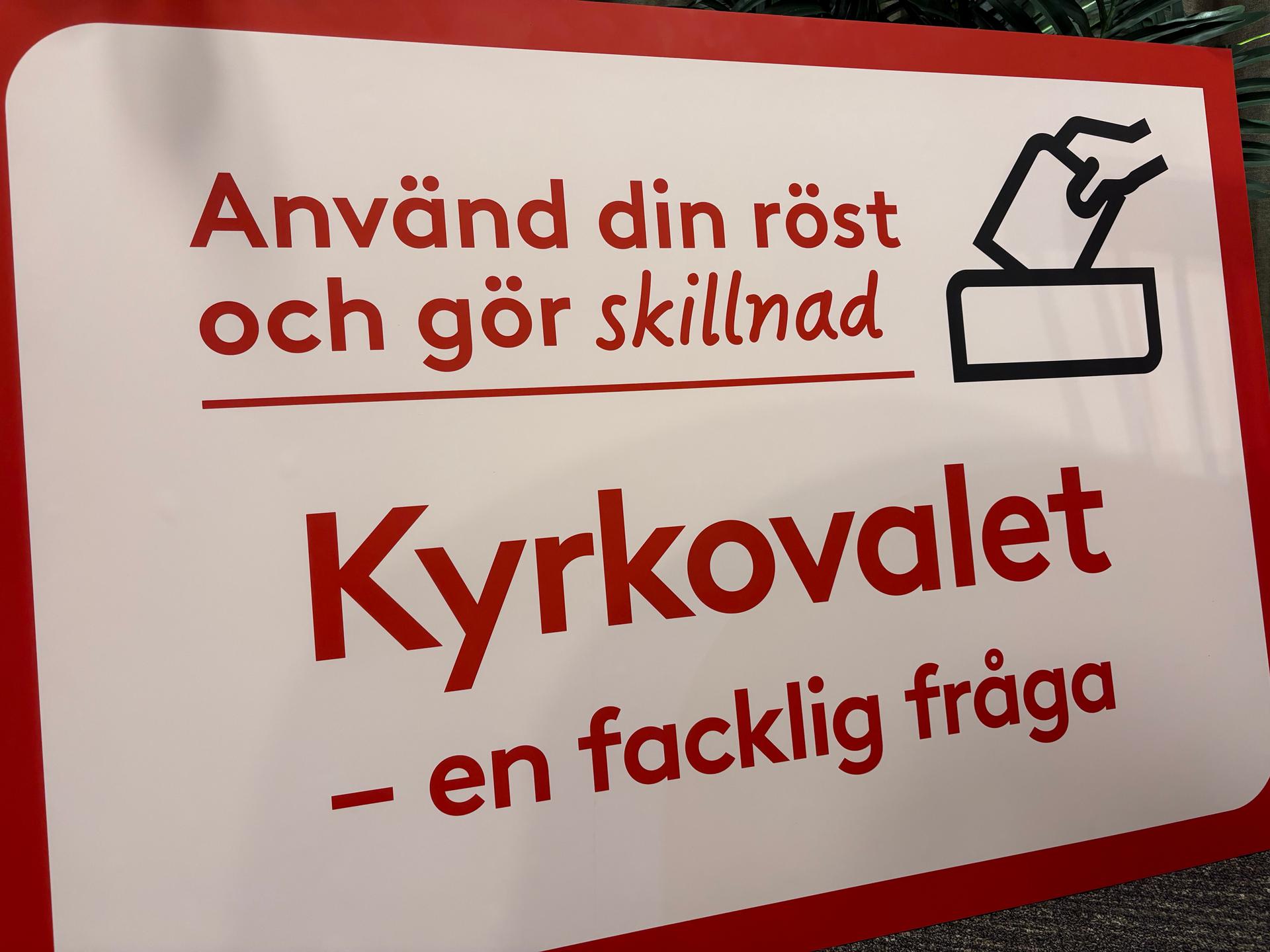 Kyrkoval Skylt